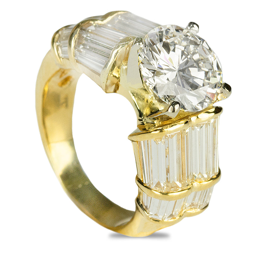 2.62 Round M VVS1 GIA Ring