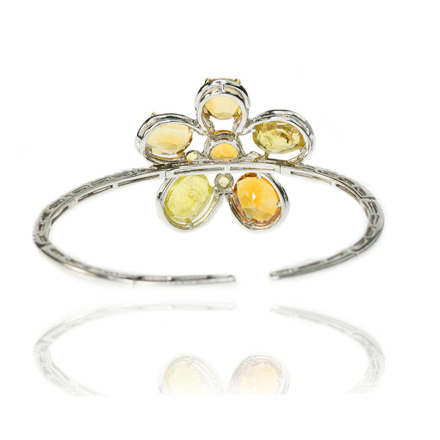 18k Floral Bangle
