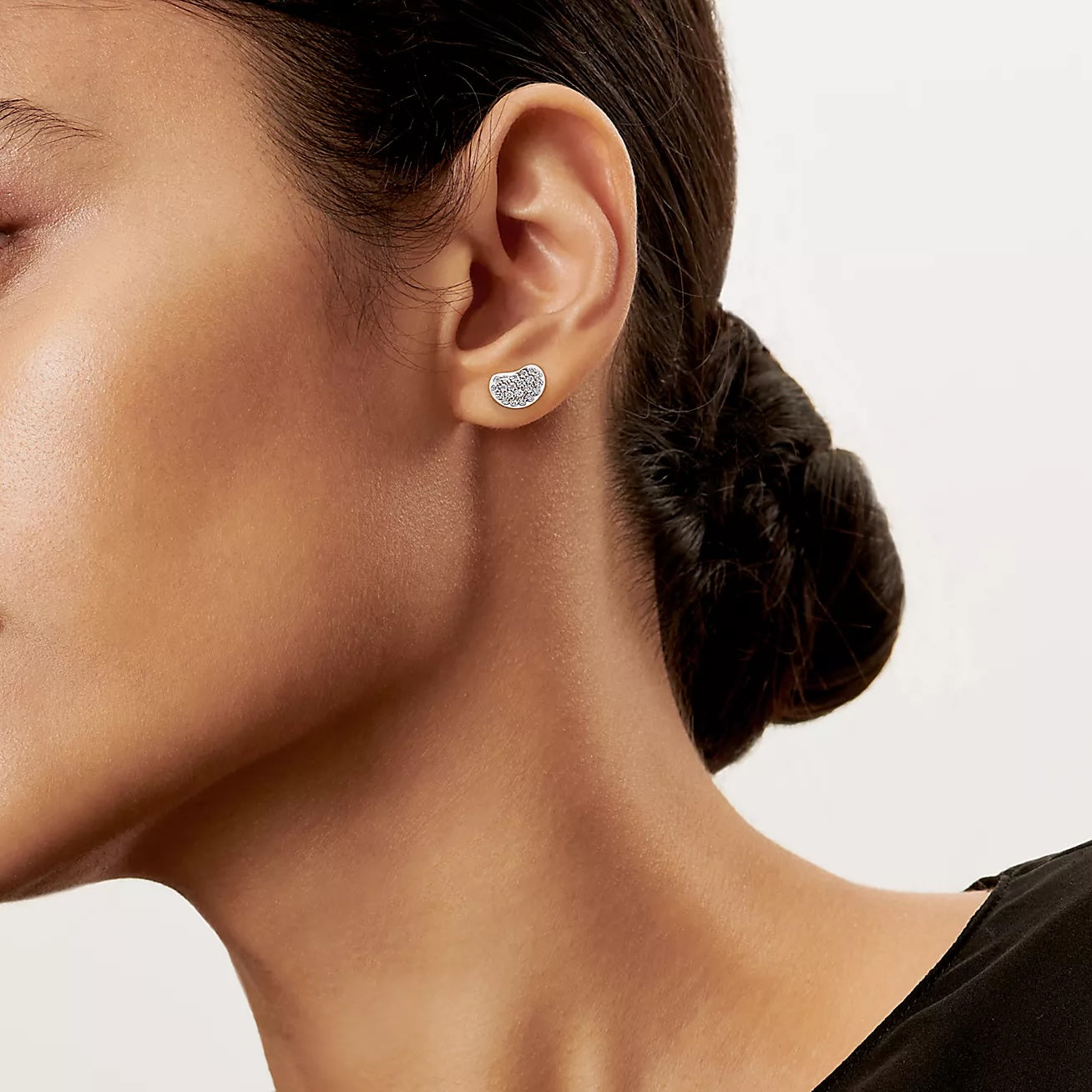 Platinum Tiffany & Co "Elsa Peretti" Bean Design Earrings