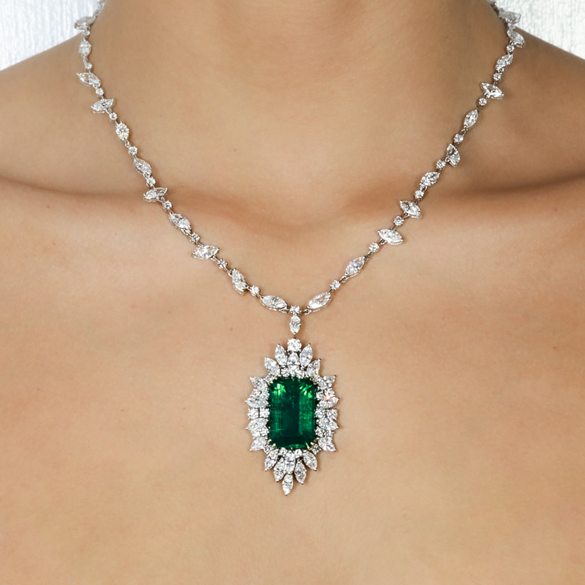 Stunning 19.42 Carat Emerald Necklace