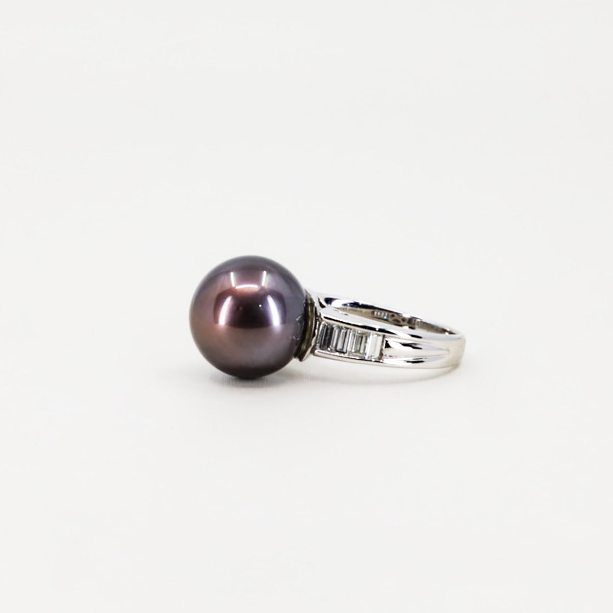 Platinum Tahitian Pearl Ring