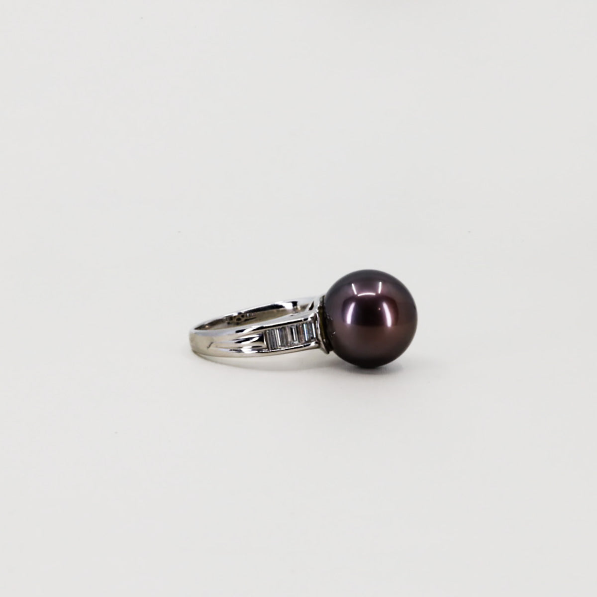 Platinum Tahitian Pearl Ring