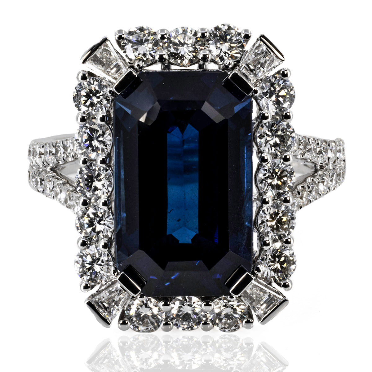 18k 9.95 Carat Sapphire Ring