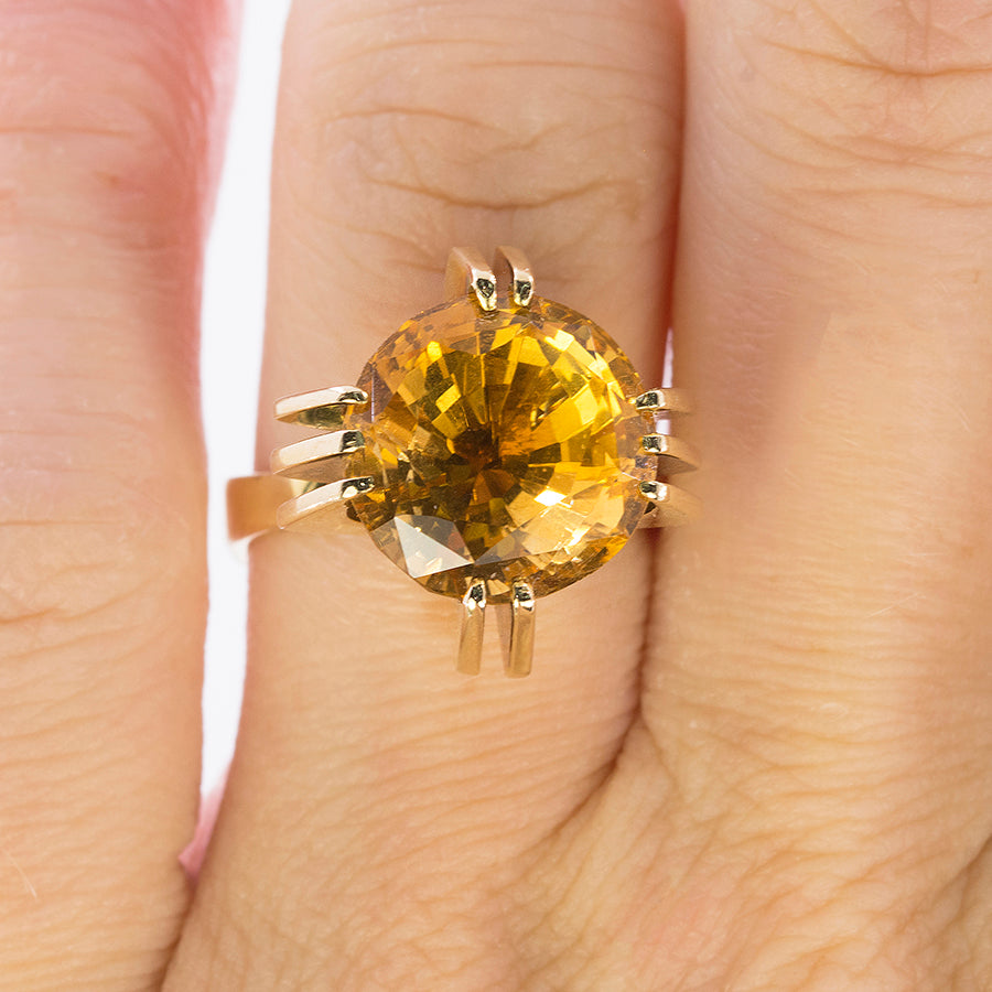 18k Retro Period Citrine Ring