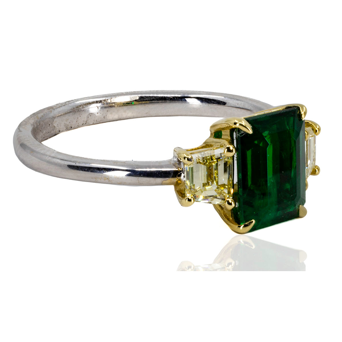 18k Emerald & Yellow Diamond Ring