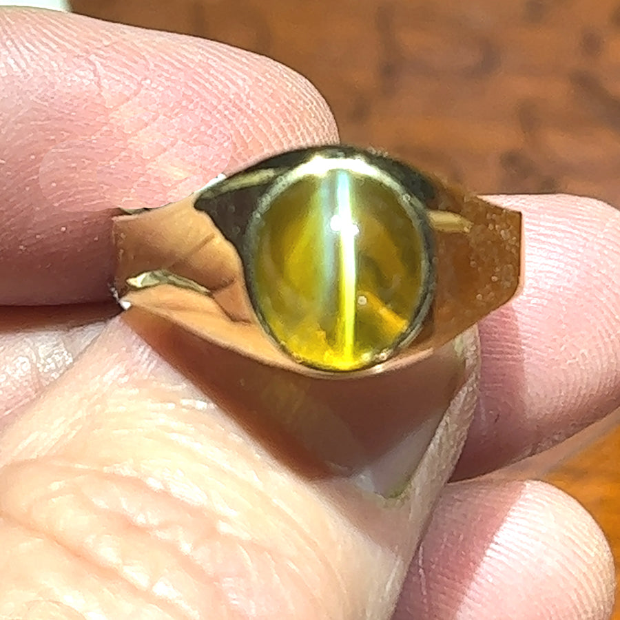 Cats Eye Chrysoberyl Ring