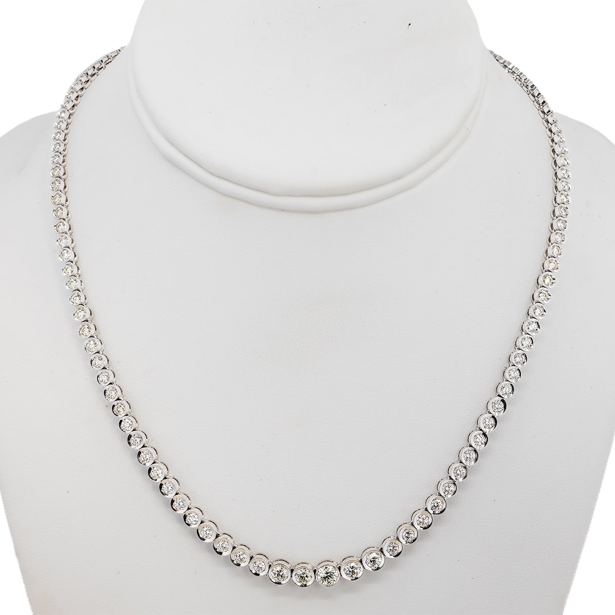 18k Graduated Diamond Necklace