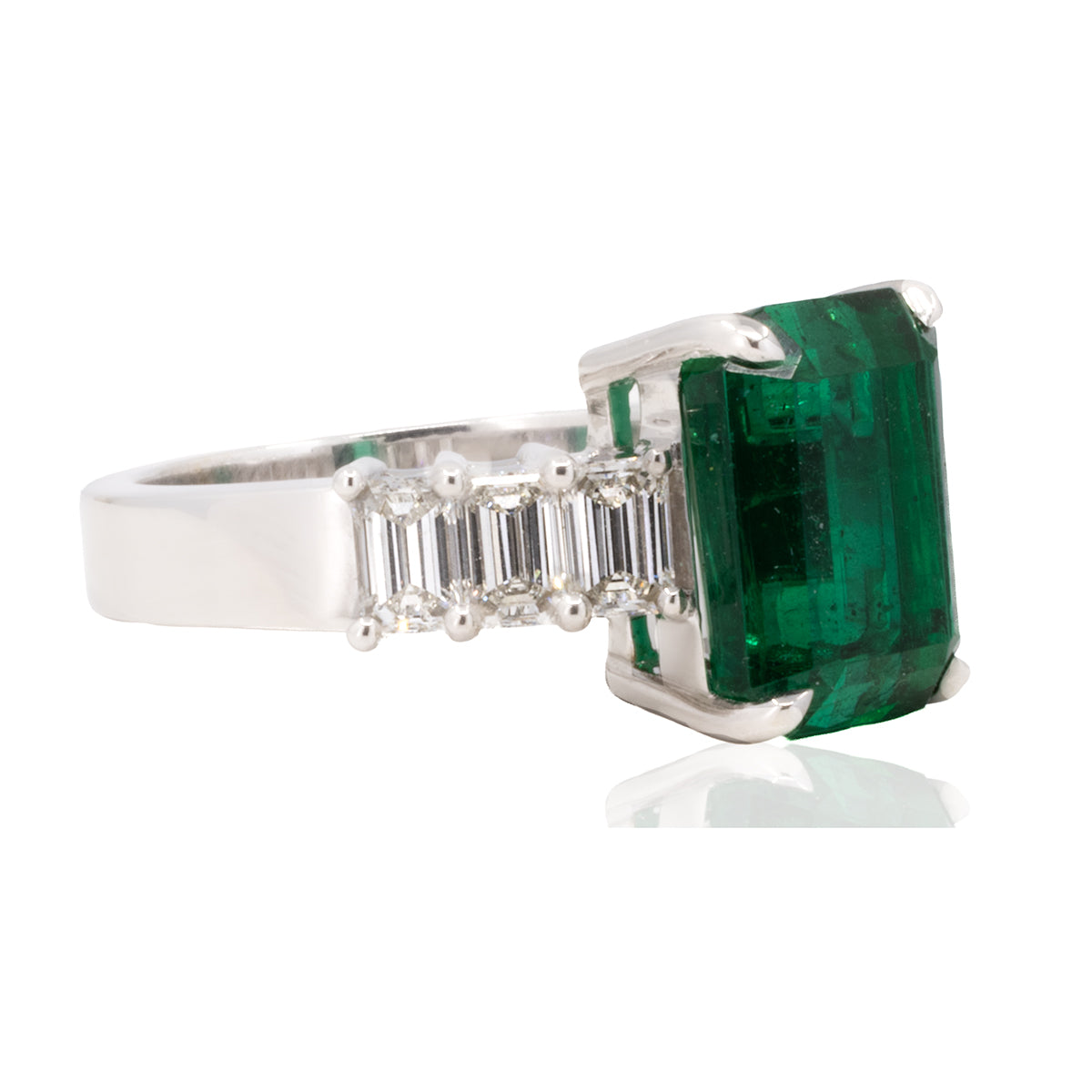 18k Emerald Ring