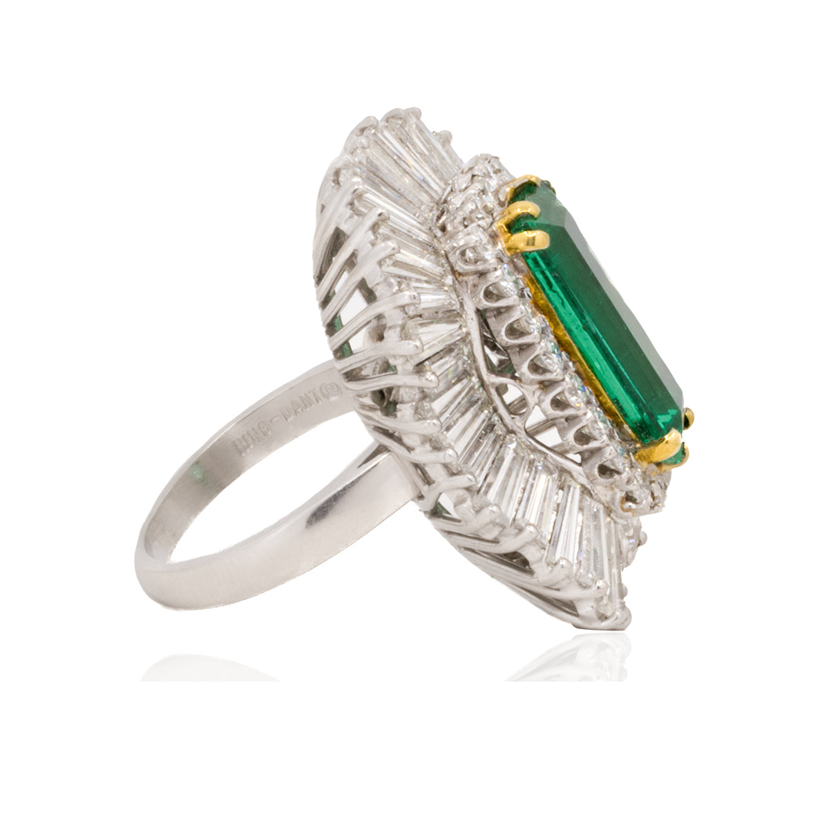 Magnificient Colombian Emerald Ring