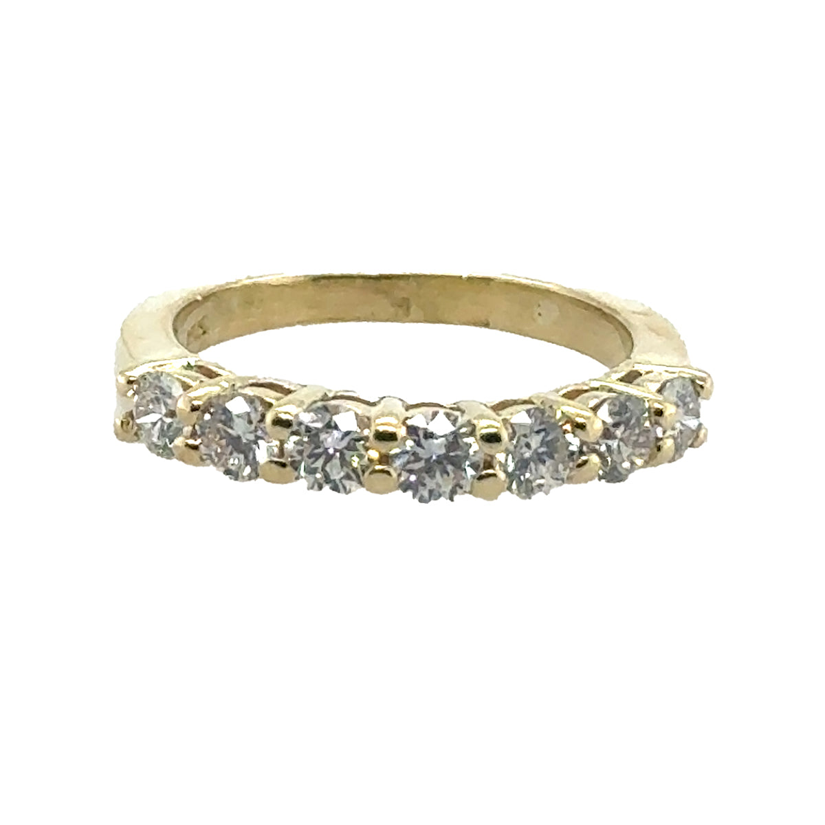 18k Diamond Band