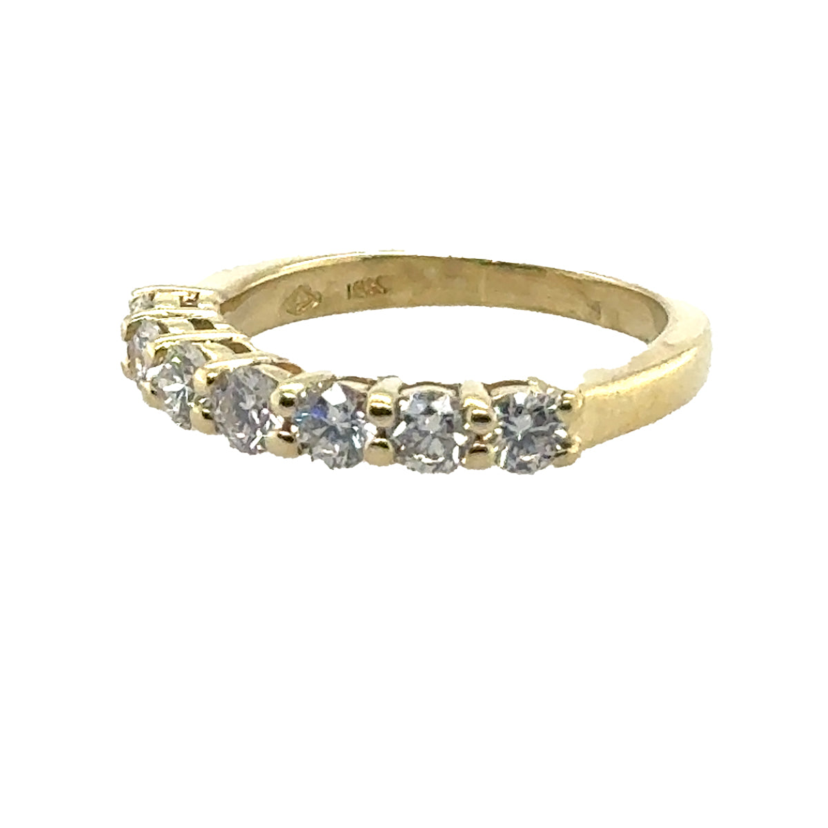 18k Diamond Band