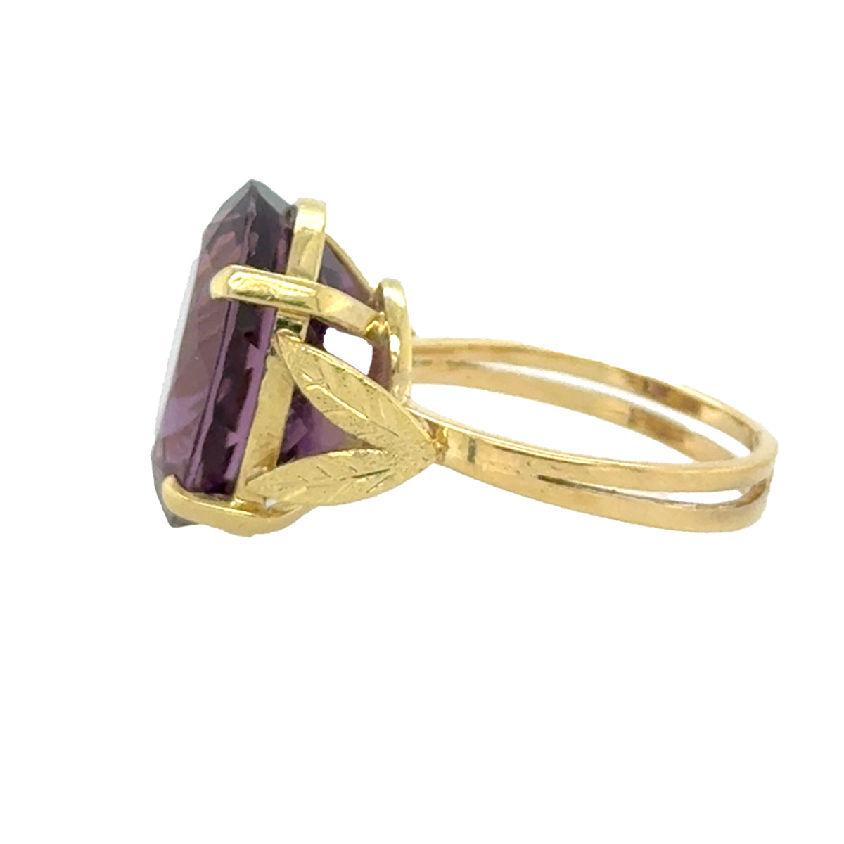 18k Amethyst Ring