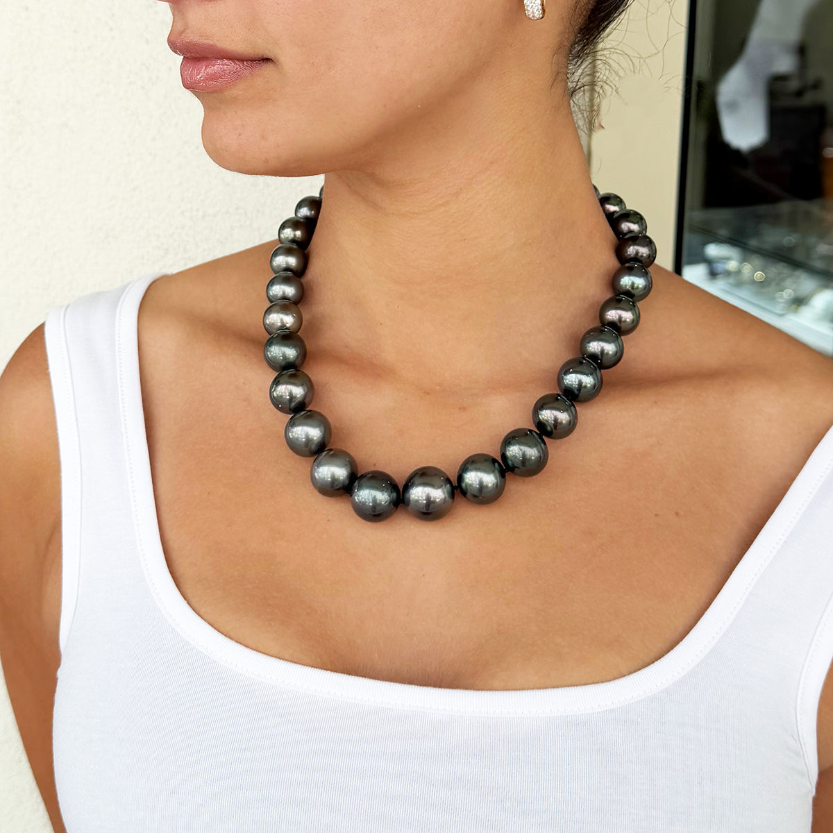 Giant Tahitian Pearl Necklace