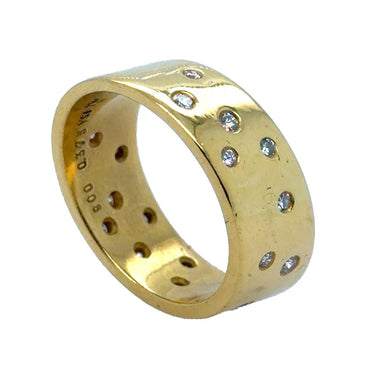 22k Gold Band Ring with 0.37 Carat Diamonds