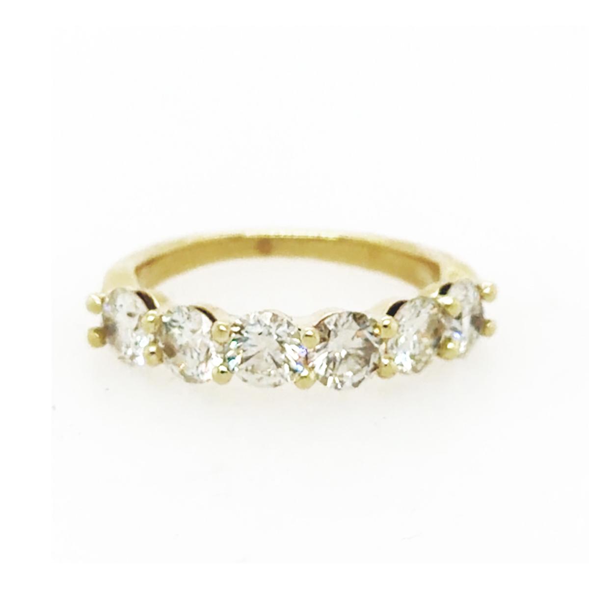 14k Yellow Gold Band Ring with 2.0ct Round White Diamonds
