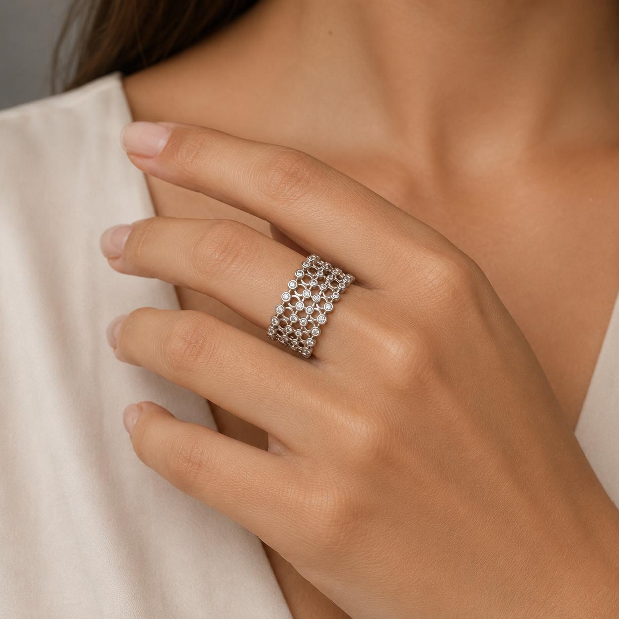14k Expandable Diamond Band