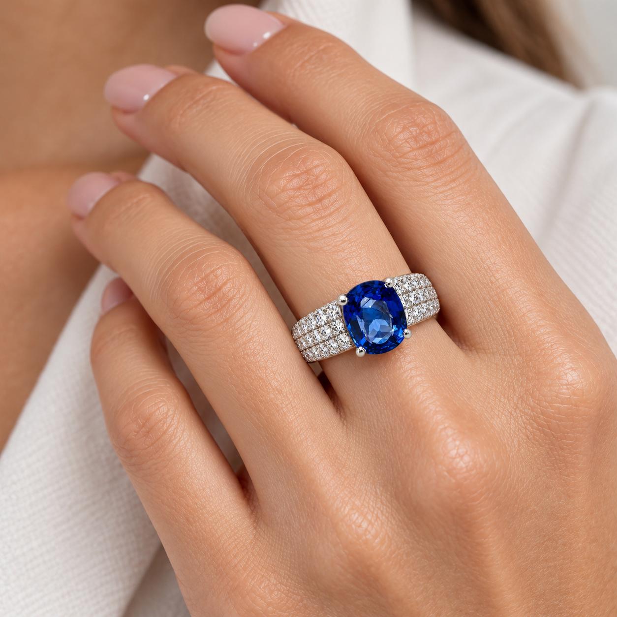18k Oliva Sapphire Ring