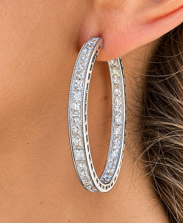 18k 12,76 Carat Hoops