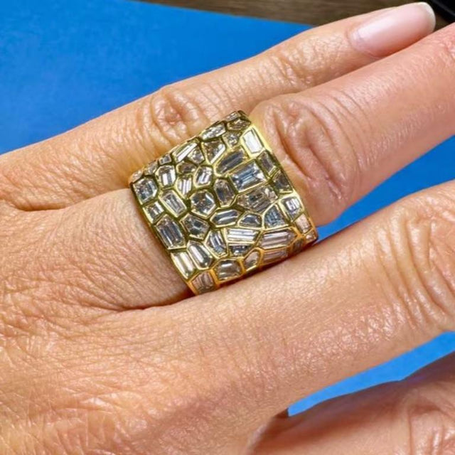 18k Modern Diamond Band
