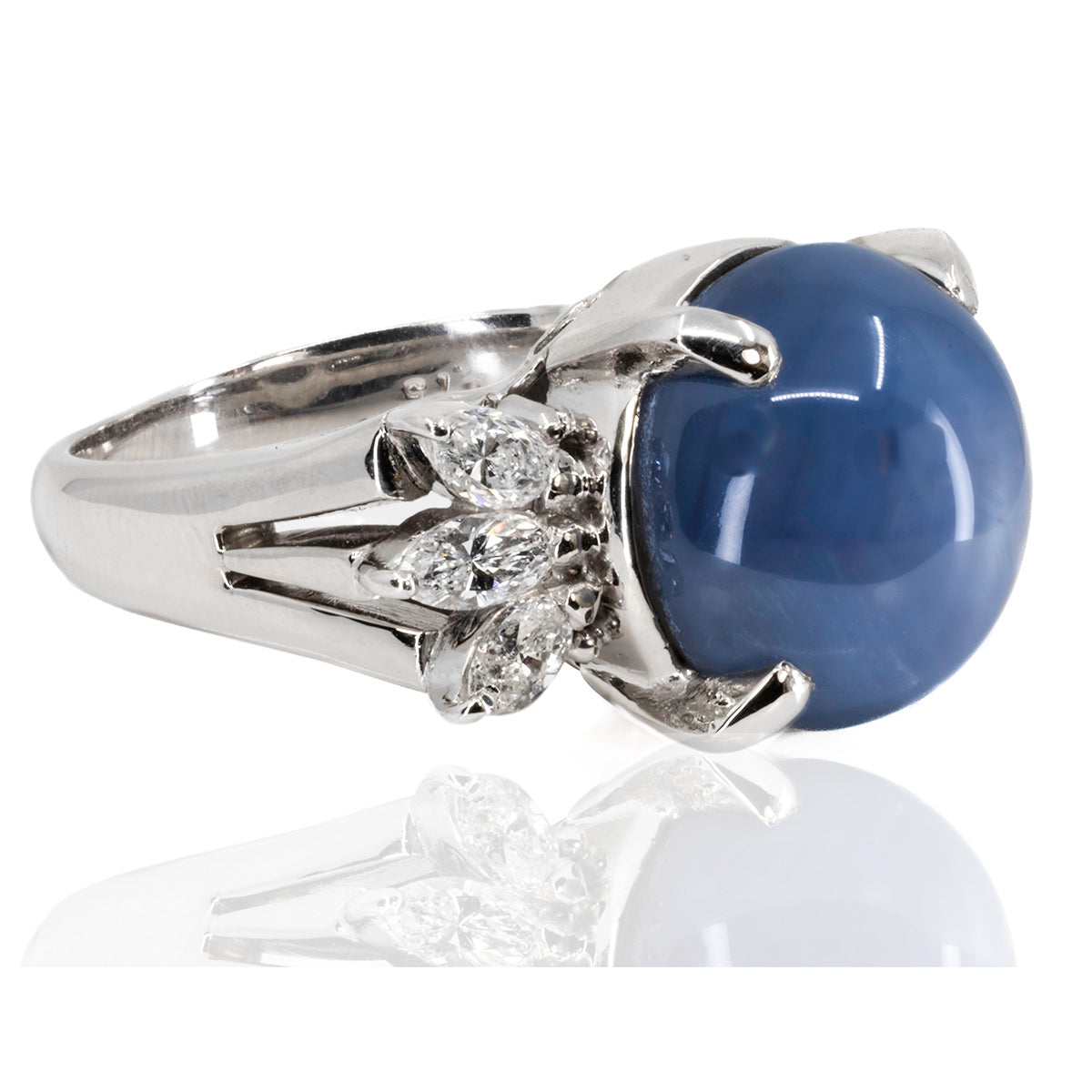 Stunning Platinum Star Sapphire Ring