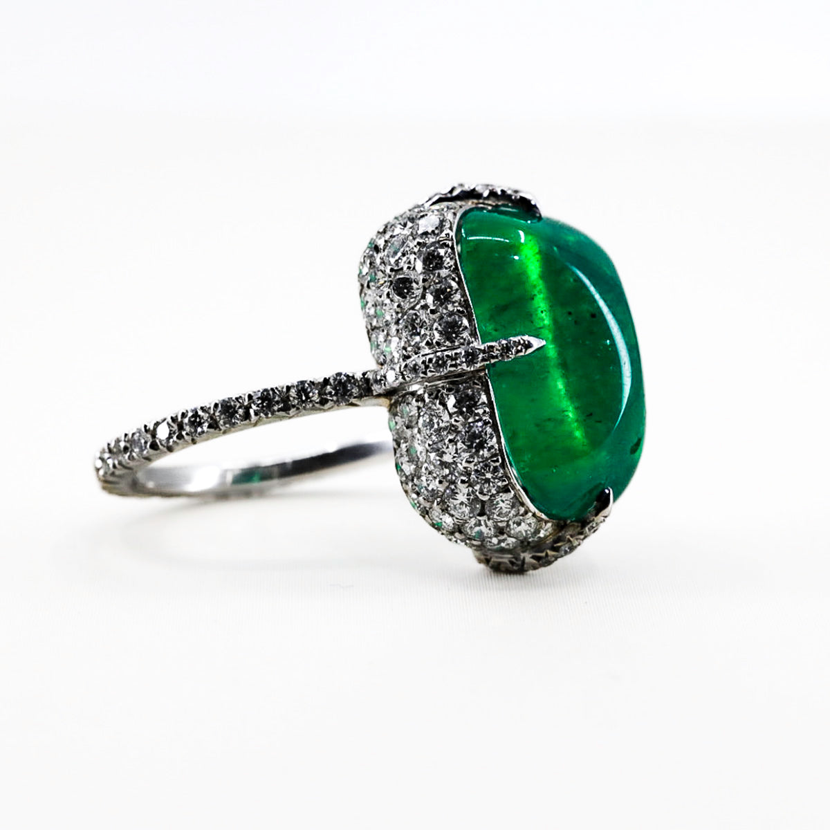 Gubelin Certiified Emerald Ring