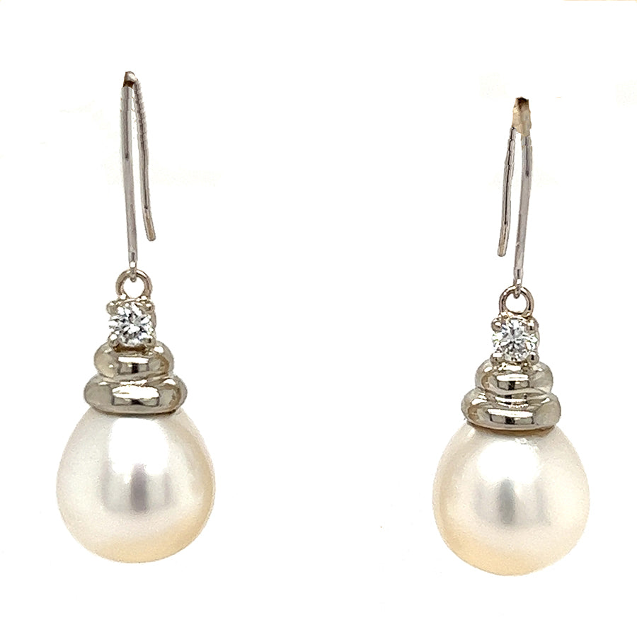 18k Pearl Drop Earrings