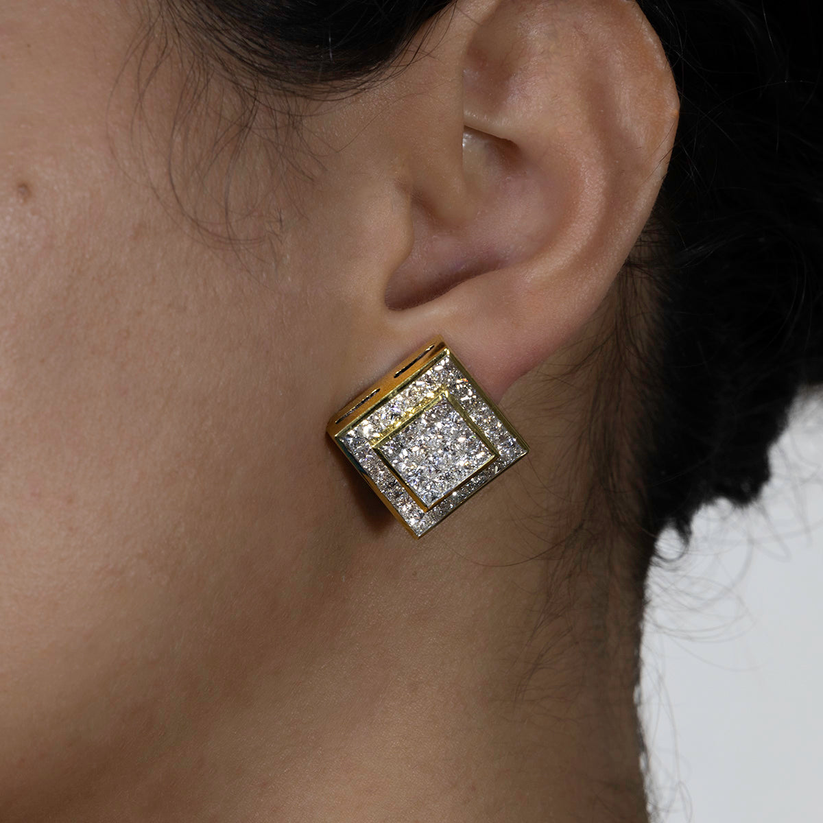 18k Invisible Set Diamond Earrings