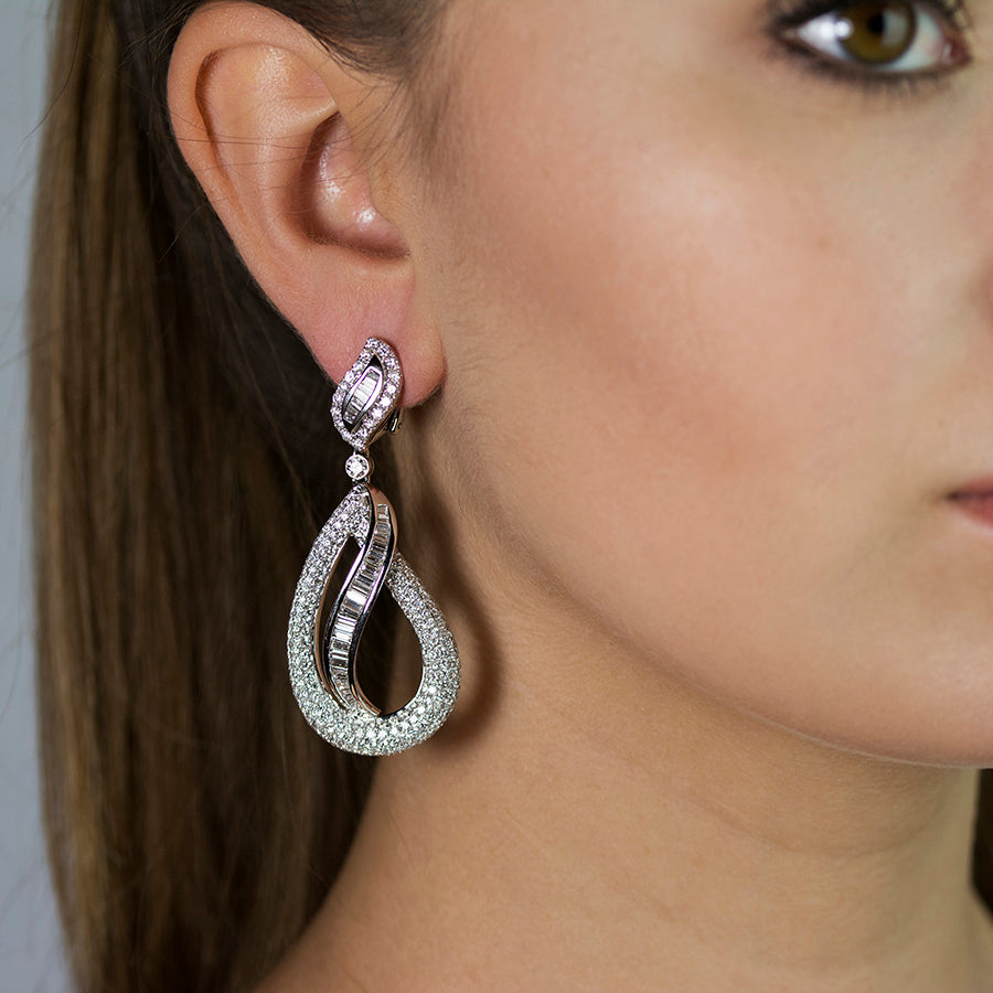 Opulent 18k Diamond Chandelier Earrings